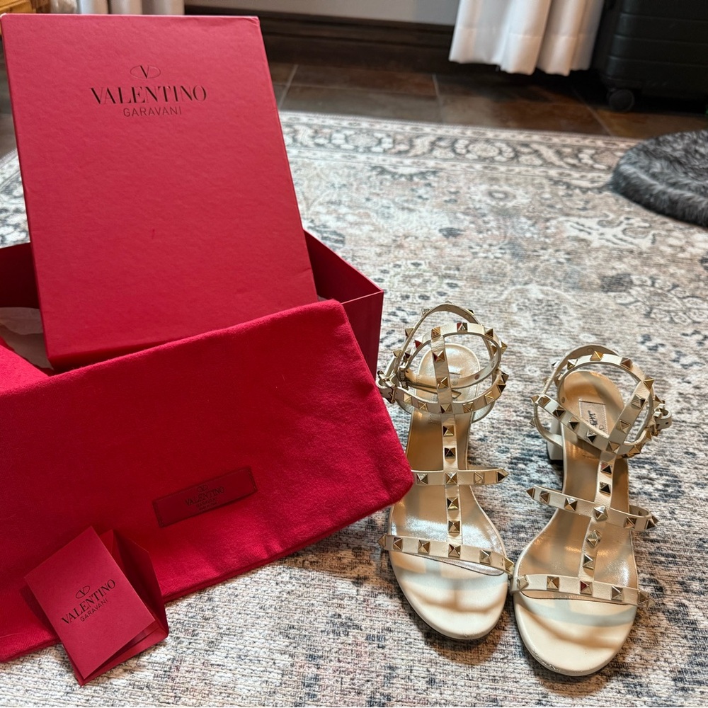 Valentino Garavani Rockstud Calfskin Ankle Strap Sandals